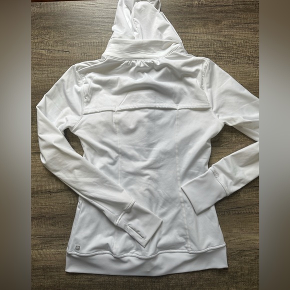 Fabletics Kira Jacket (NWT) - Picture 4 of 6